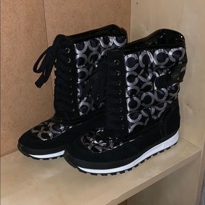 Coach snow boots